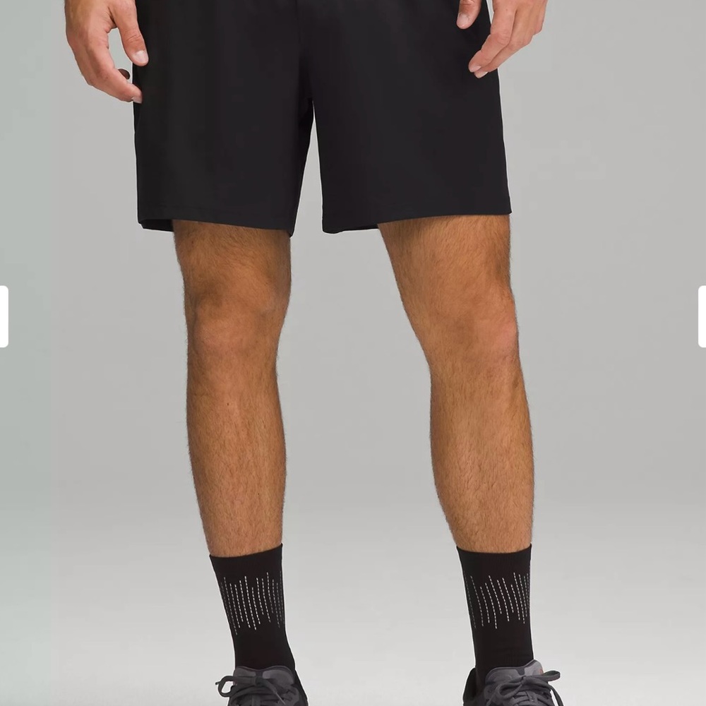 Men’s Lululemon Pace Breaker Linerless Short 7”Size Small